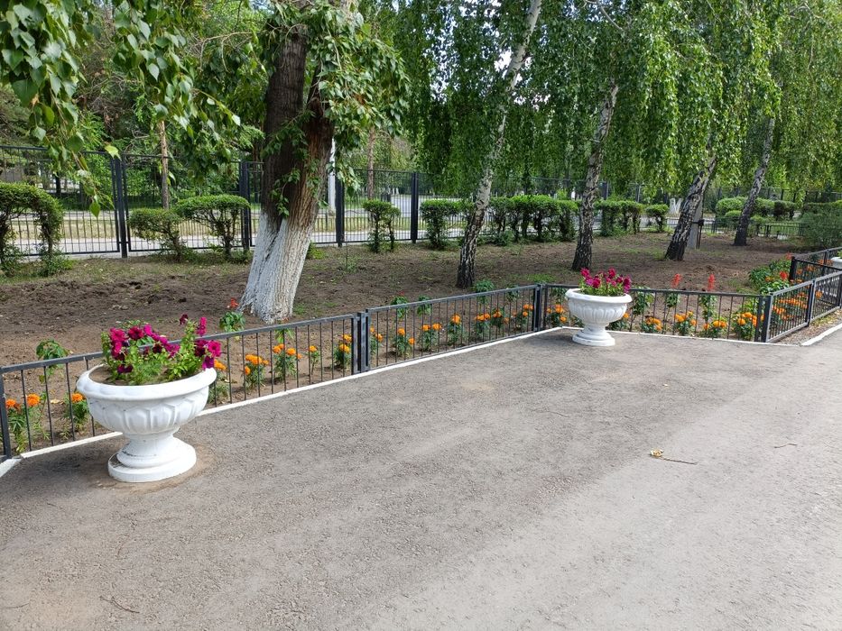 Вазоны, Цветочник, клумба, вазы