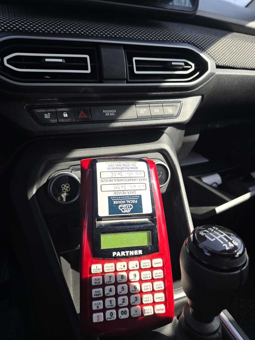 Închiriem masini pentru ridesharing UBER, BOLT, la alegerea șoferului.