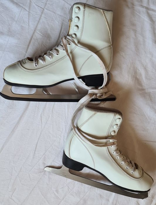 Patine noi dama albe