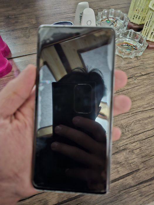 Телефон s10 5 g сотилади