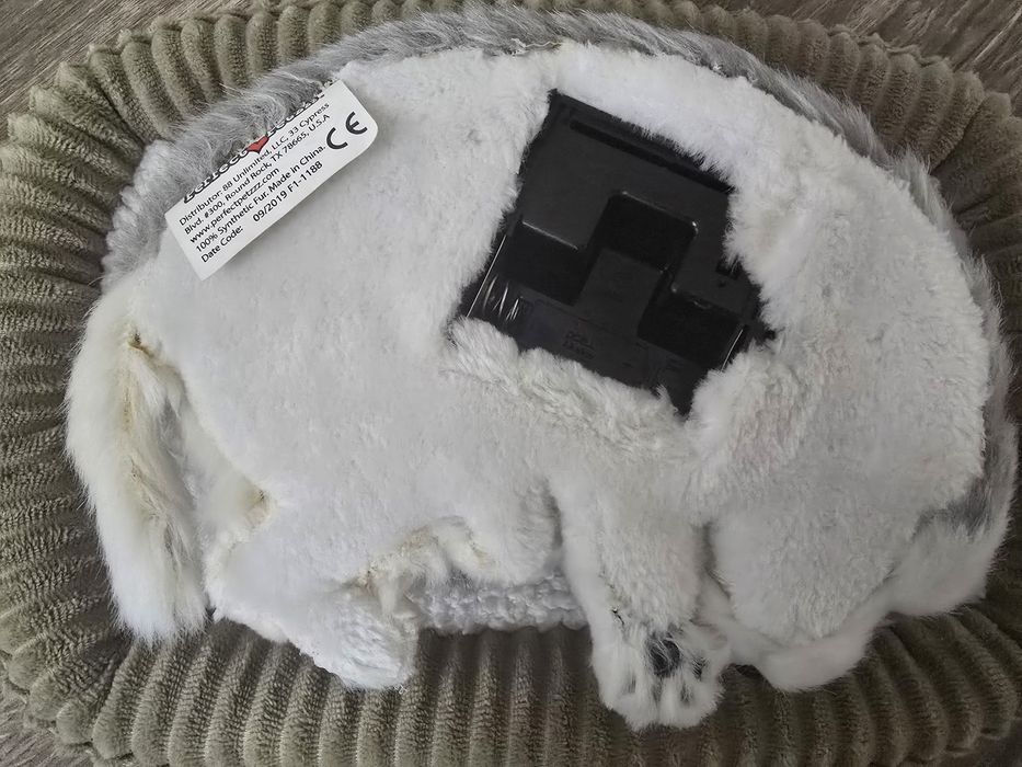 Cățel Husky robotic cu efect realistic original cumpărat din SUA
