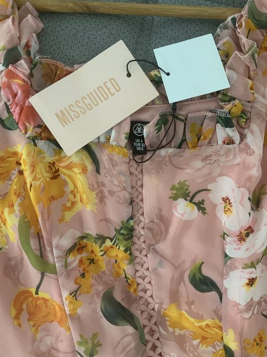 Нова рокля Miss Guided