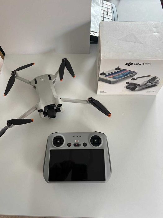 De vânzare dronă DJI Mini 3 Pro – pentru reparație sau piese