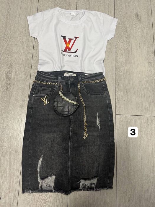 Set dama fusta si tricou