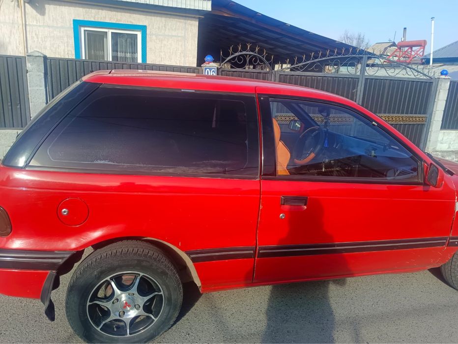 Mitsubishi Colt 1991 год