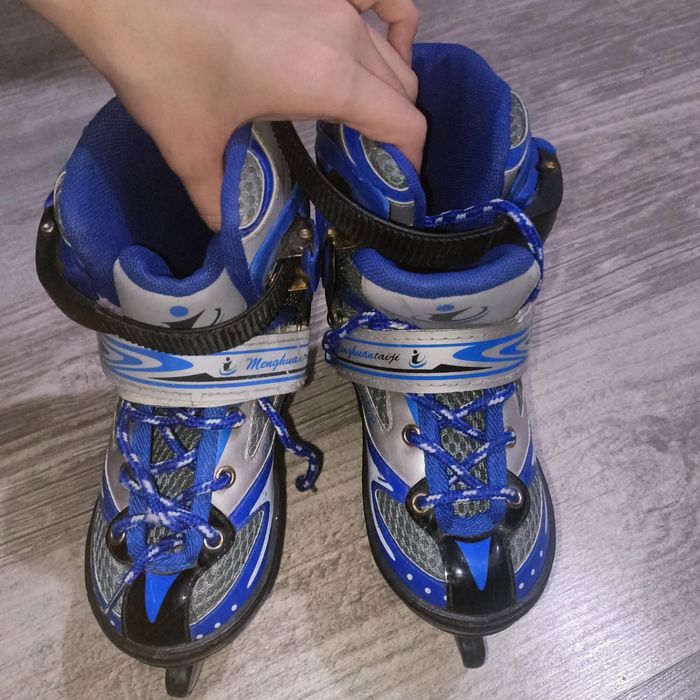 Продам коньки (под ремонт)