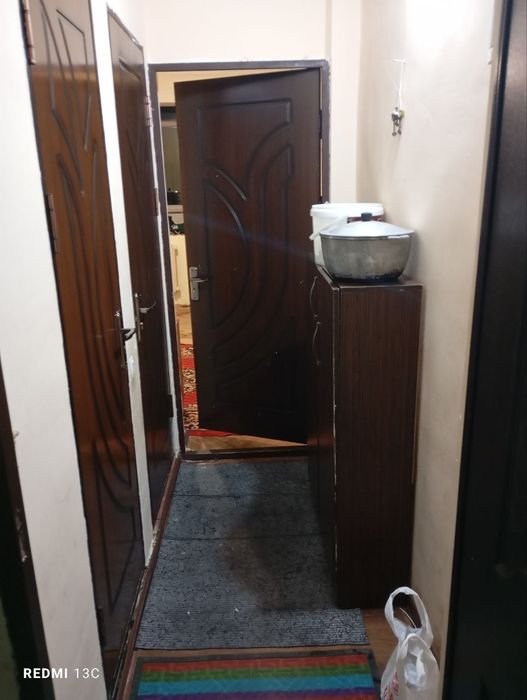 Срочно Продаётся кватира Мирзо Улугбек район ориентир ЭКО Базар