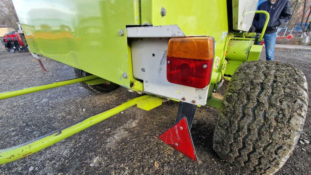 Пресс-подборщик рулонный Сlaas Rollant 46 с Европы