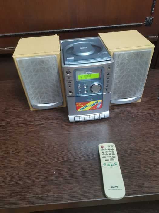 Combina audio cu 2  boxe si telecomanda