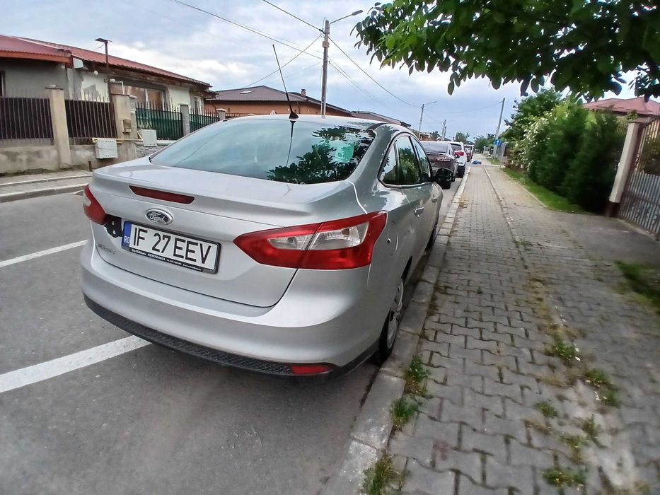 Vand ford focus mk3 2011 sedan