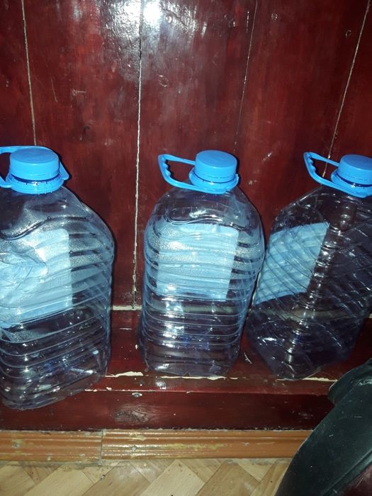 Продается пластиковая баклашка