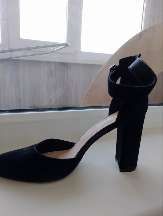 Продам туфли замша 41 рр