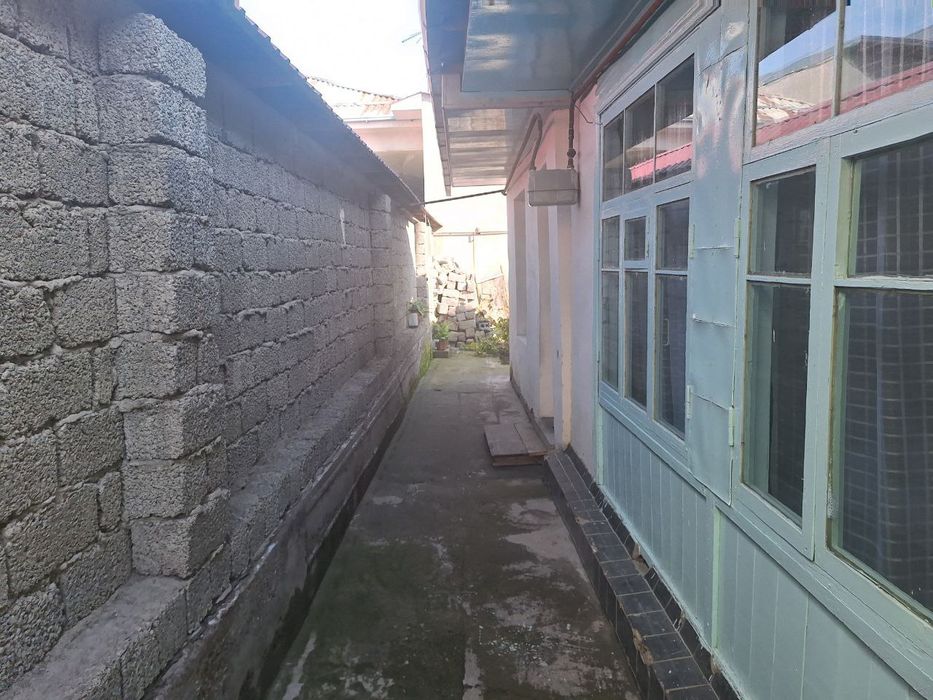 Срочно уй сотилади ер хисобида 70000 $ 3.7 сотих