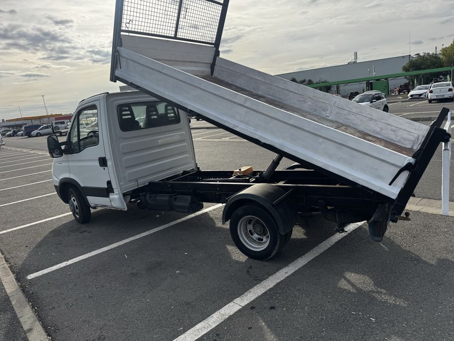 Iveco basculabil