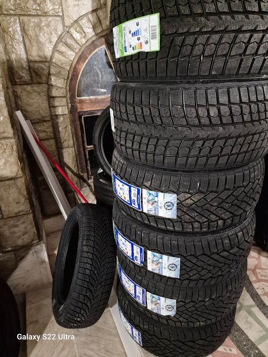 275 35 20 Sonix999 2бр Ling long srb 2бр Замъка Ямбол