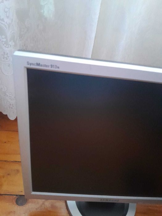 Monitor LCD Samsung SyncMaster 913N - 19" - Functionare perfecta