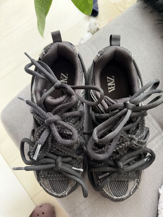 Маратонки Zara 41 номер