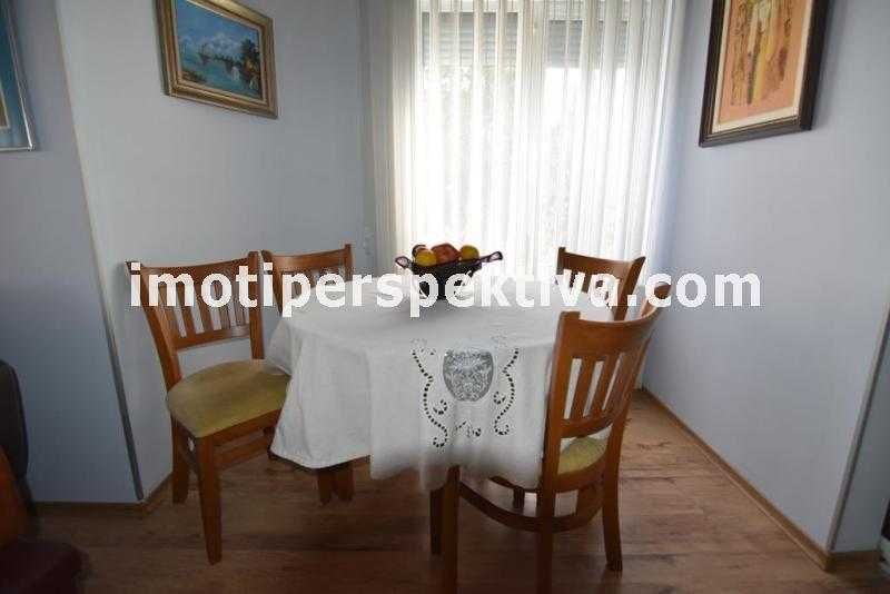 Продава се Тристаен апартамент в Пловдив, Център - 92 кв.м за 1219 €/кв.м - Снимка #4