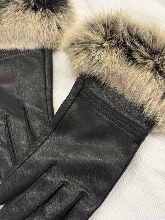 Дамски ръкавици от естествена кожа и естествен косъм лисица