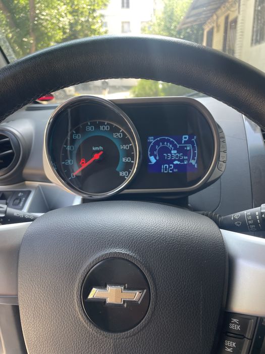 Avtamat spark sotiladi yili 2022 prabeg 73.000 km