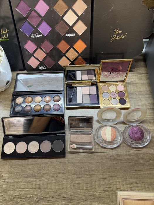 Chanel,Bobbi Brown,Dior