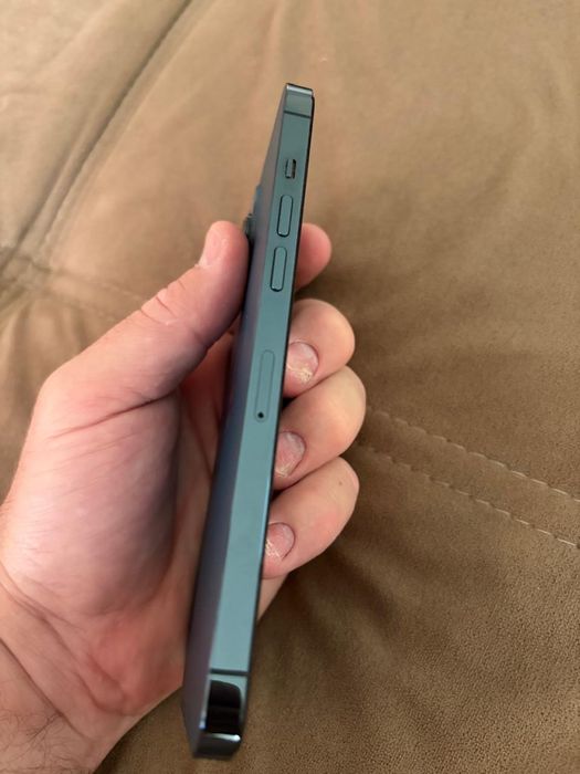 Продам Айфон 12 pro max