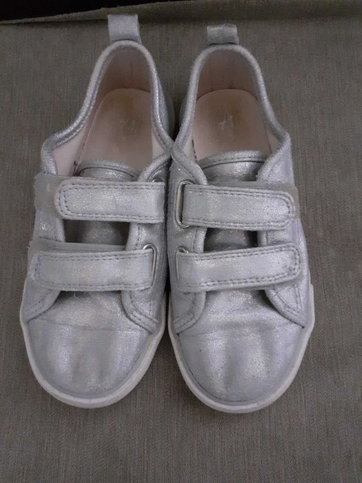 Гуменки -буйки за момиче