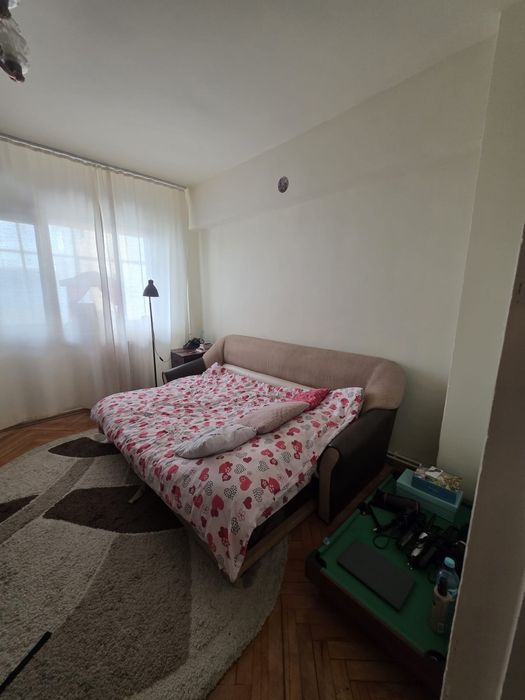 apartament de inchiriat