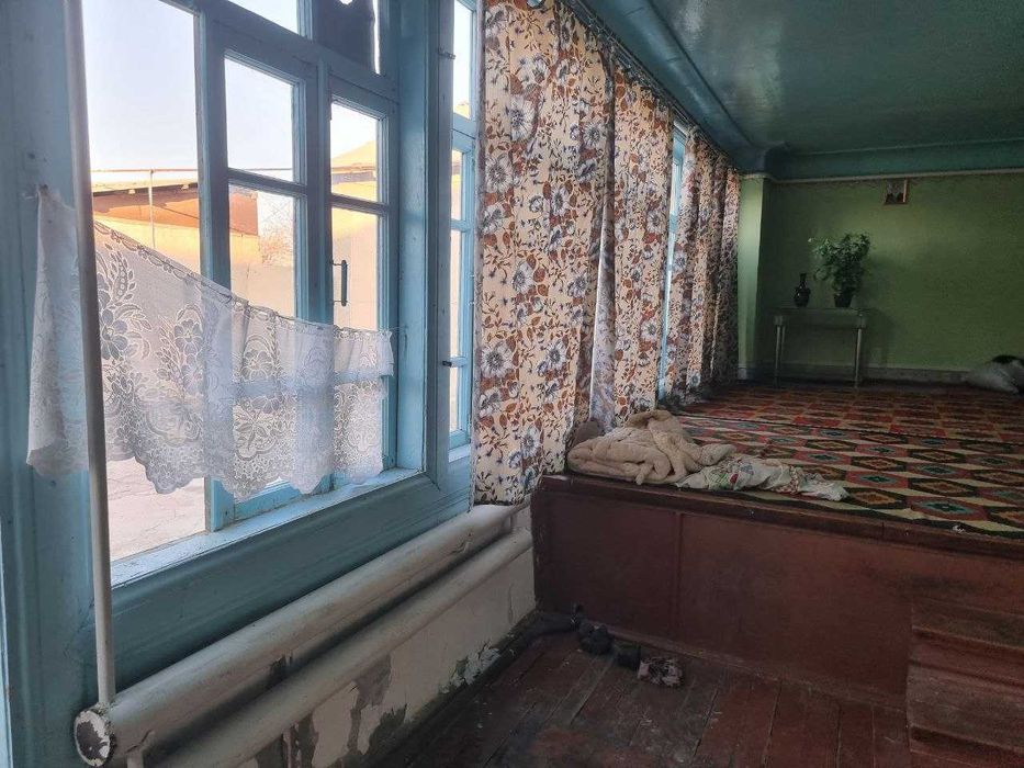 Навбахор тумани Янги юл МФЙ шох кучасида 15 сутих ховли  сотилади