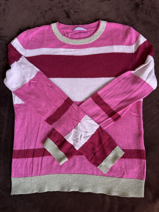 iBlues Max Mara Пуловер + подарък Max&Co черна къса пола