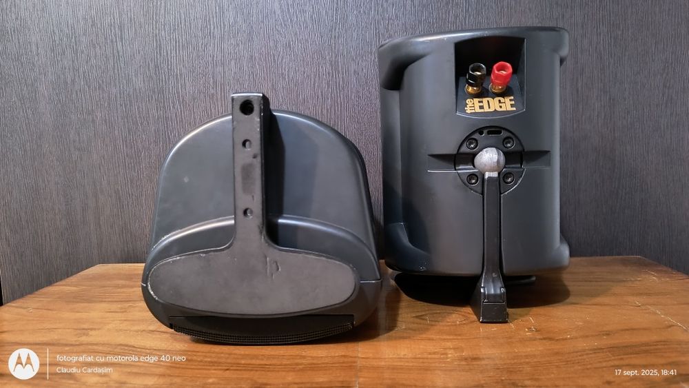 Boxe Acoustic Research Edge