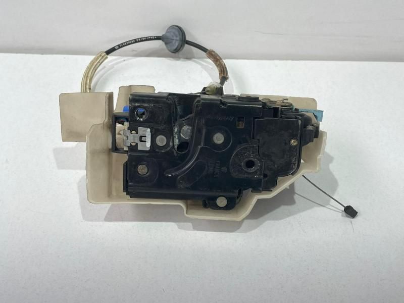 Broasca usa dreapta spate Volkswagen Touareg (2002-2006) 7l0839016