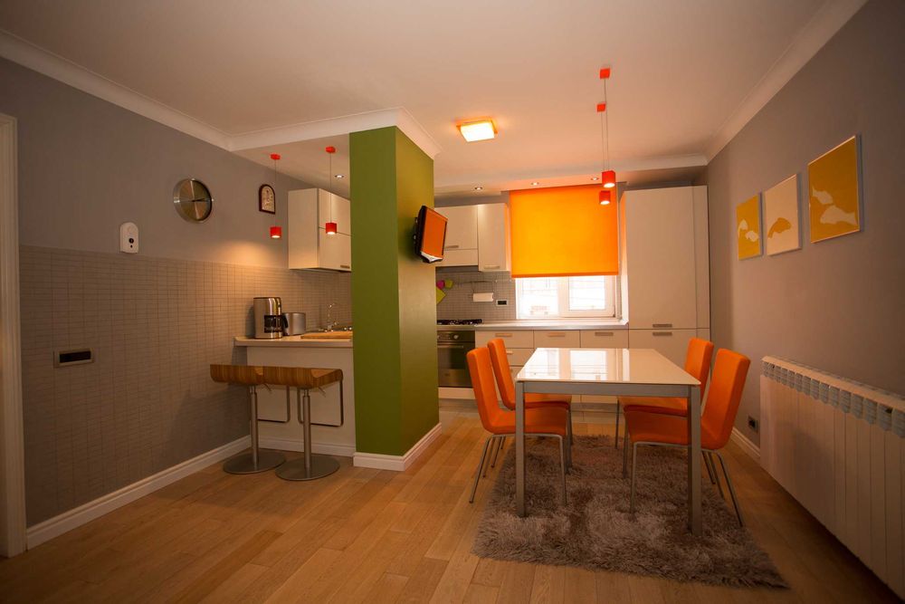Inchiriez apartament 3 camere, mobilat si utilat, proaspat zugravit