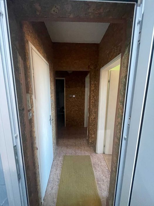 Продава се Тристаен апартамент в София, Дружба 2 - 122 кв.м за 1459 €/кв.м - Снимка #3