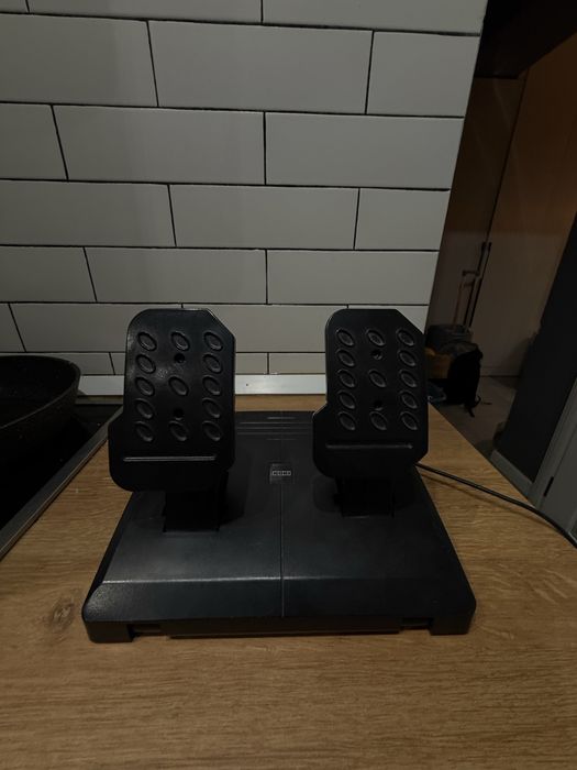 Надёжный PS 4 оригинальный