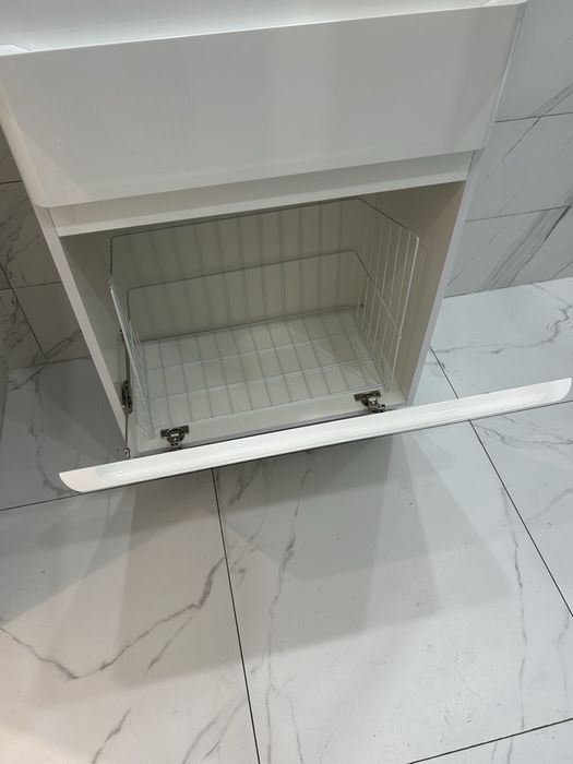 Шкаф в ванную комнату