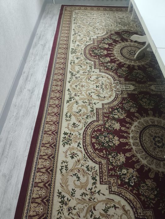 Продам ковер  2,5 × 5 м