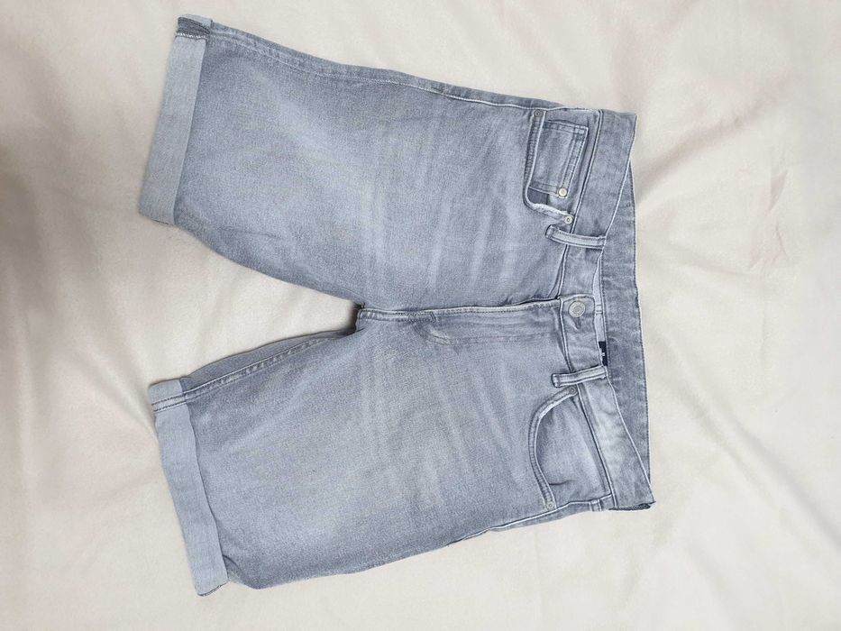 Лот младежки дънкови къси панталони