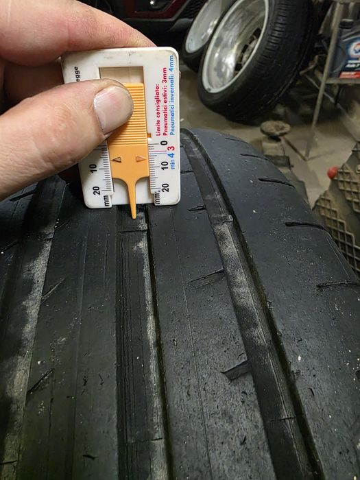 Летни гуми 245/40/18