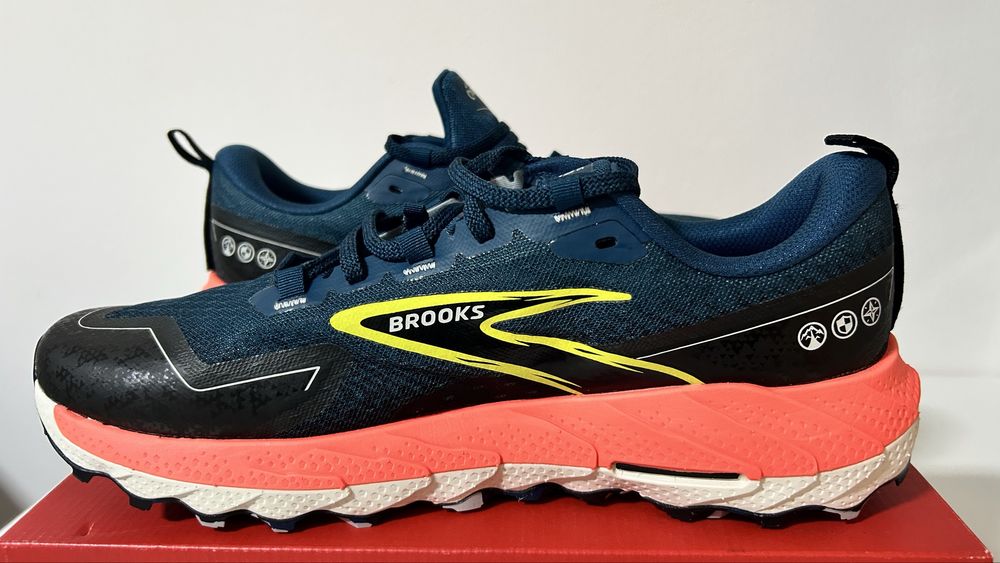 Brooks Cascadia 18 nr 45 trail running trekking drumetii hiking