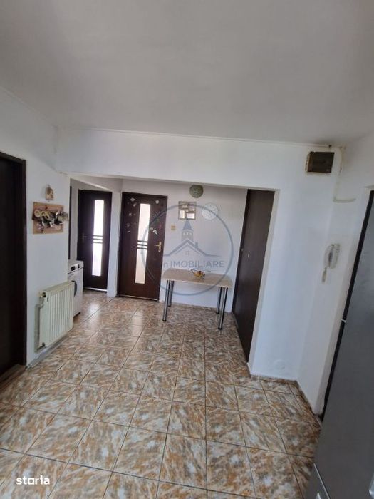 Apartament 3 camere decomandat, et.3, zona sensu vechi — fotografia 3