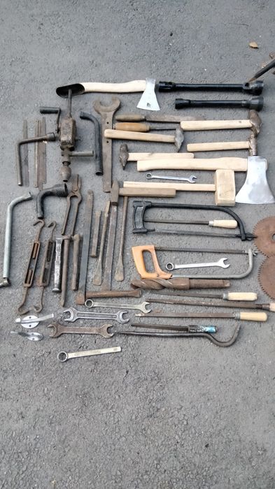 Продам всё для огорода, инвентарь.