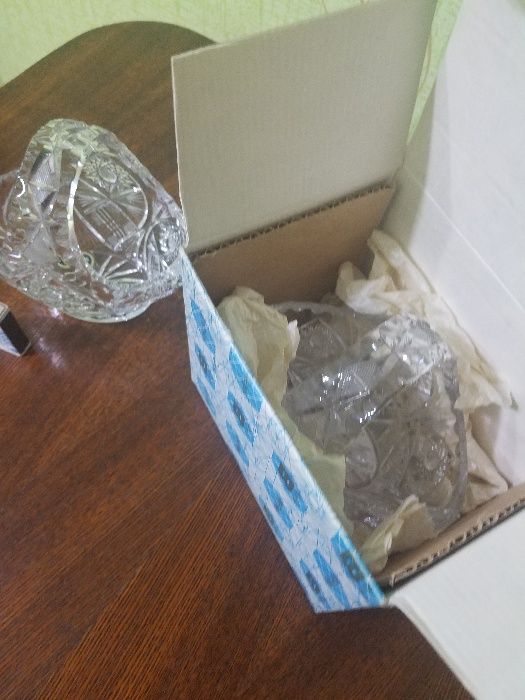 Хрустальные вазы "BOHEMIA", Чехия. В упаковке.