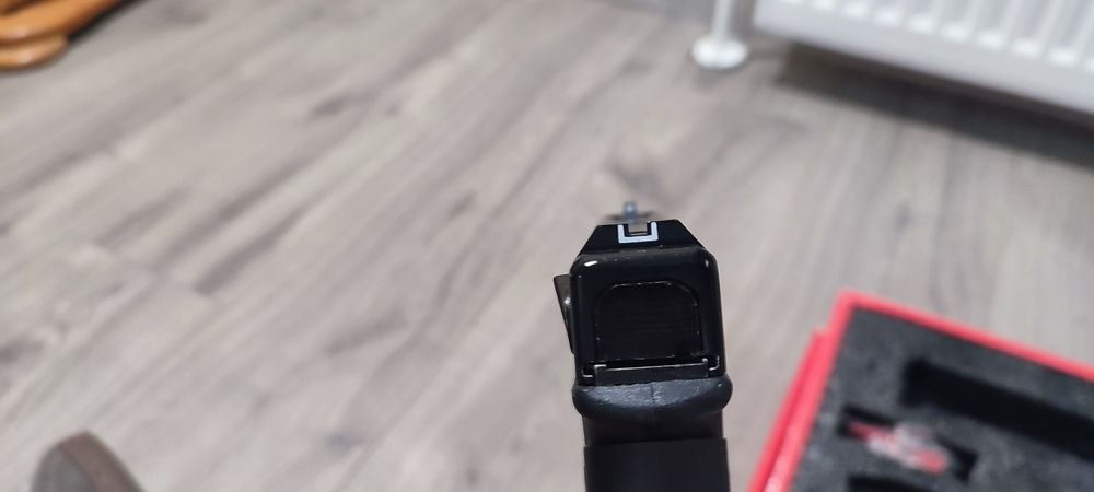 Airsoft Raven Glock 17 пистолет