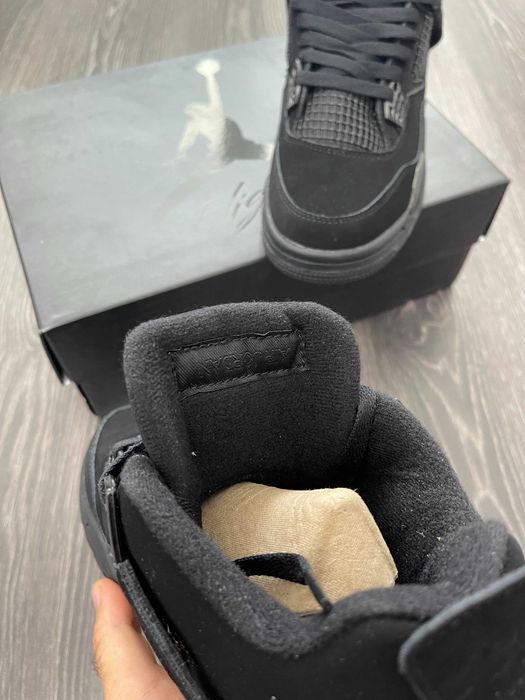 Adidasi NIKE Air JORDAN 4 Retro Black Cat Premium din Piele la Cutie