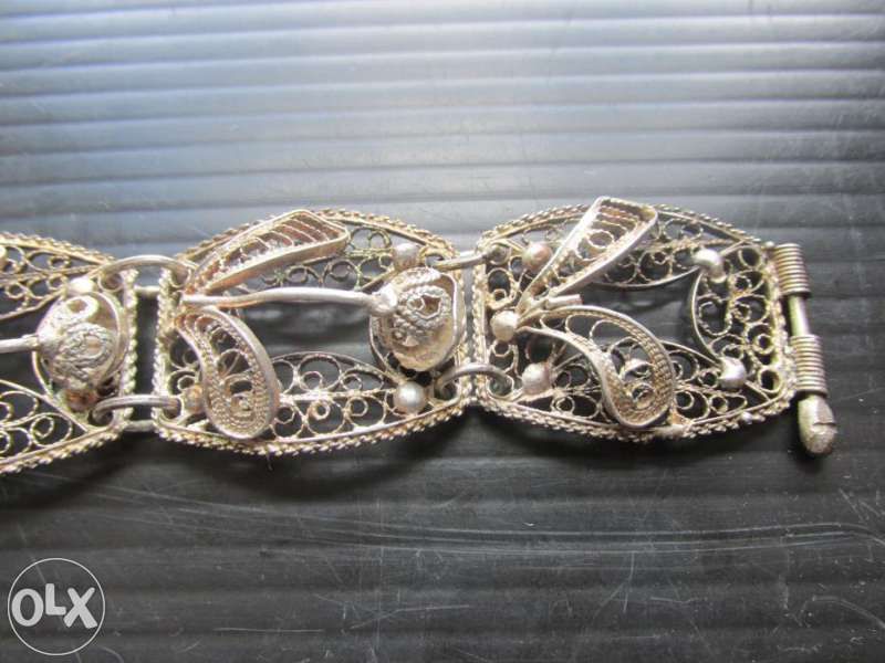 Старинна сребърна дамска гривна - филигран