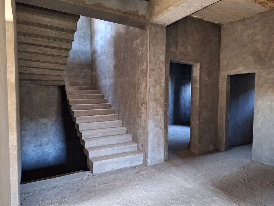 Янгихает, шокирарик мах. 5 сотик участка. Метрога 400м.