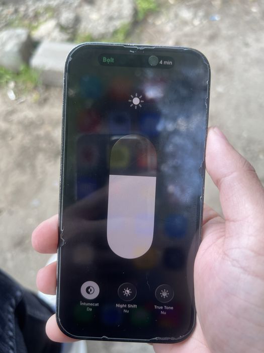 Vand iphone 14 pro baterei 78
