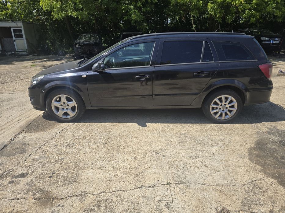 Piese Auto din Dezmembrari pentru Opel Astra H  2008 1.7 diesel