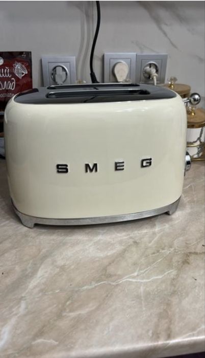 Срочно продам тостер SMEG (оригинал) в отличном состоянии
